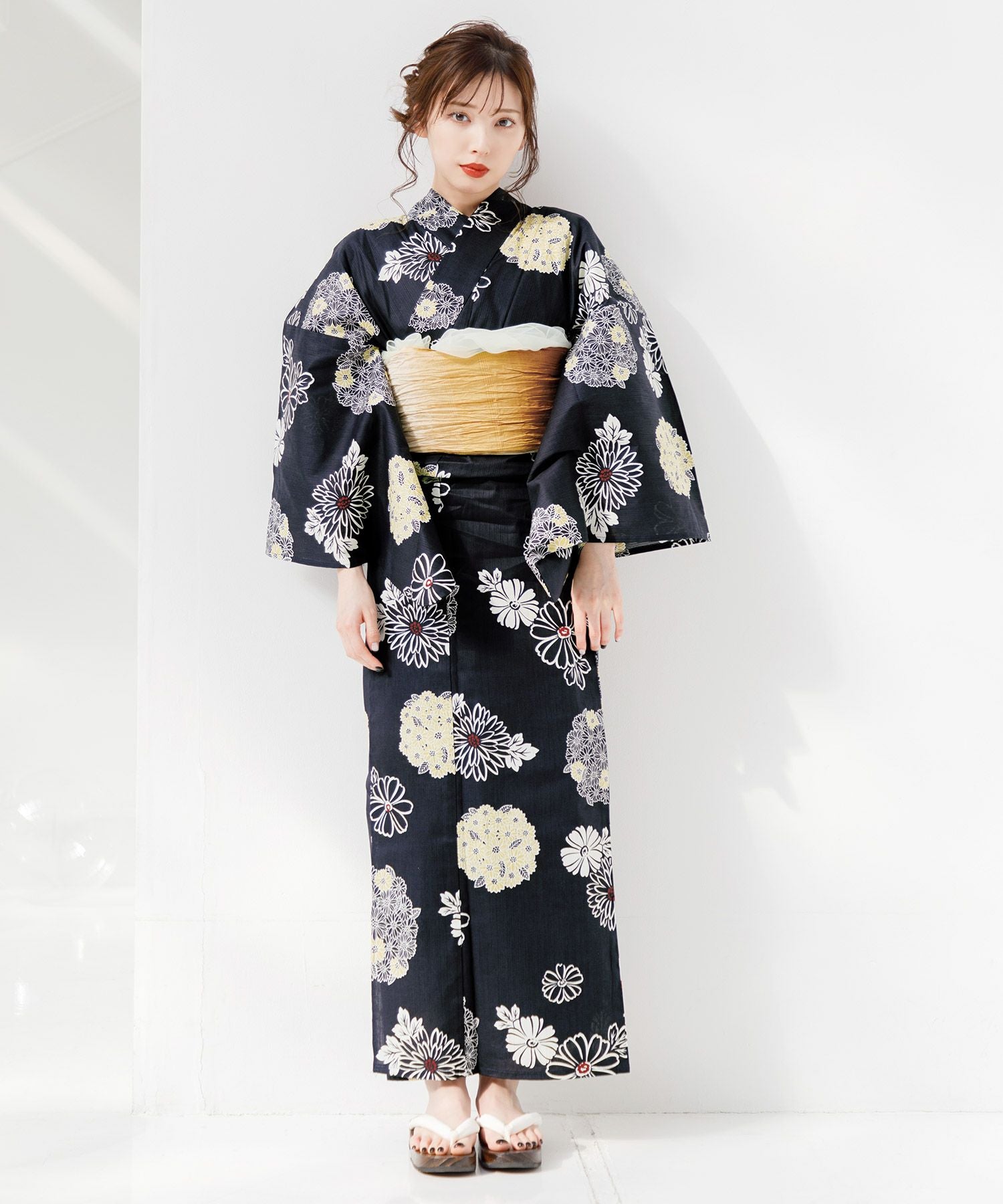 Dita 浴衣【藍紺地に和調古典】※下駄以外 藍紺地に和調古典 | Dita（ディータ）オフィシャルストア