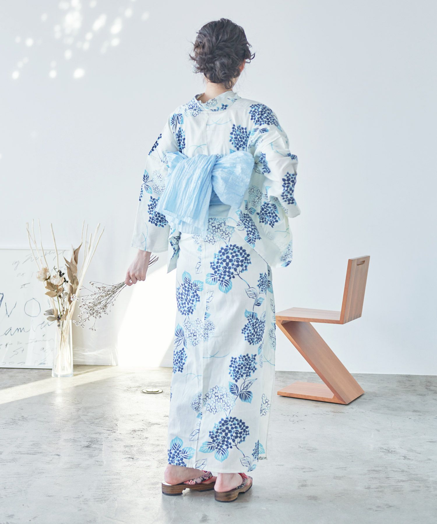 生成り色地に紫陽花 | Dita（ディータ）オフィシャルストア
