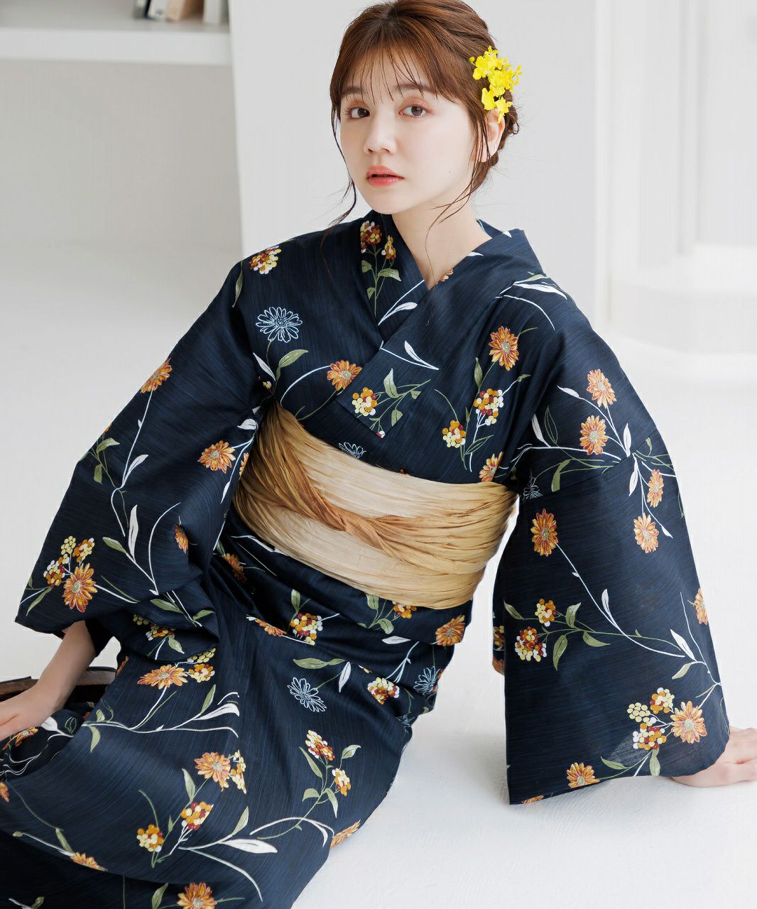 上州温泉、黒い着物花抱き、伊豆限定、鎌倉限定、静岡限定 蒲公英色の花あそび(月夜) | Dita（ディータ）オフィシャルストア
